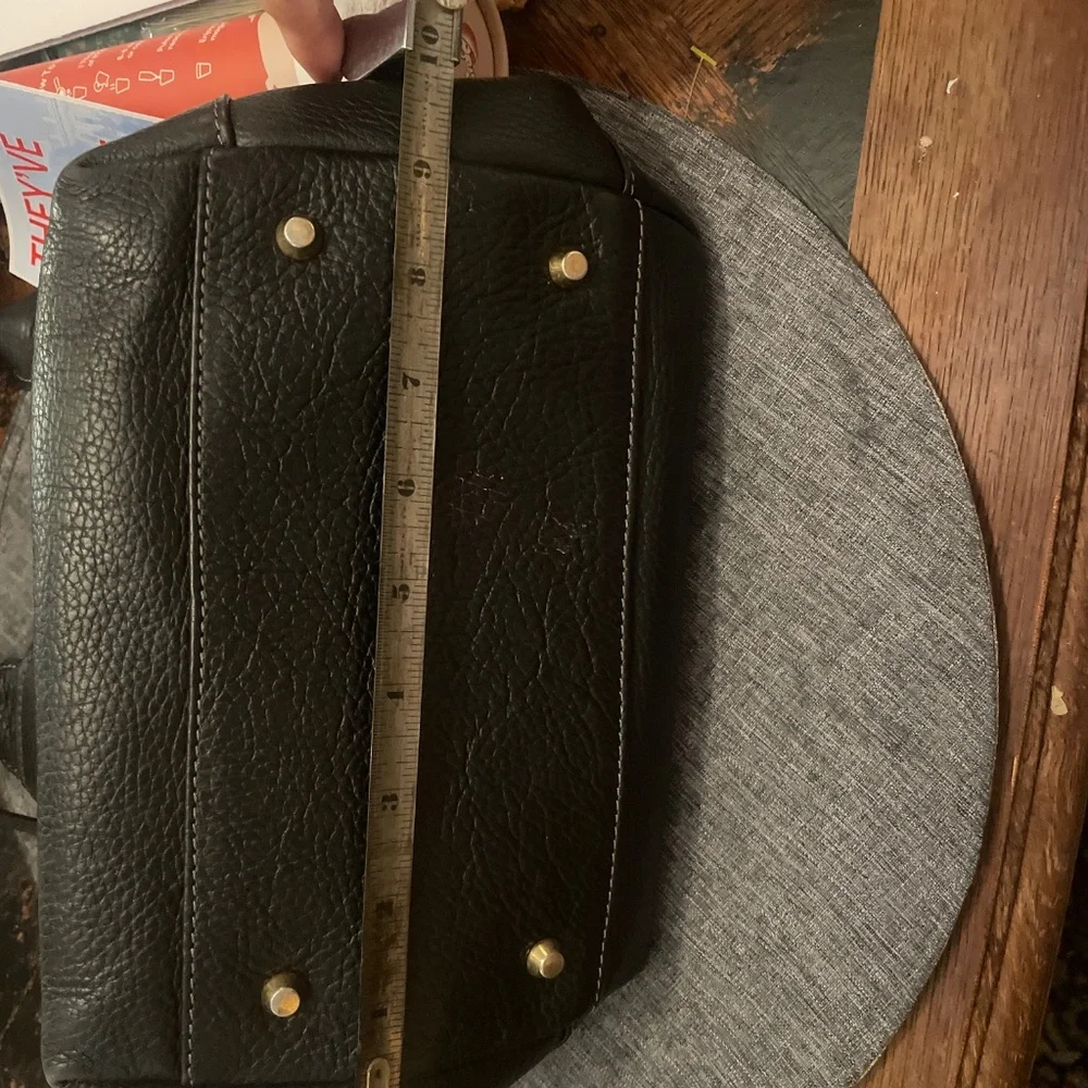 Made in Italy pebbled leather Courage B convertible bag - Picture 6 of 10